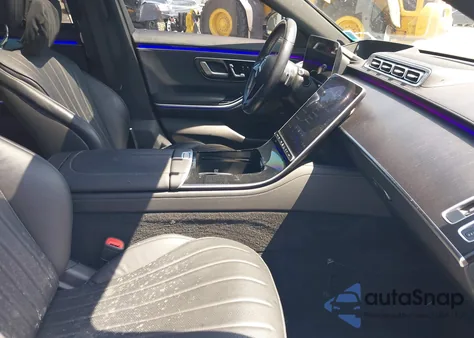 2022 Mercedes-Benz S 500 4Matic from USA, damaged, VIN W1K6G6DB2NA148274